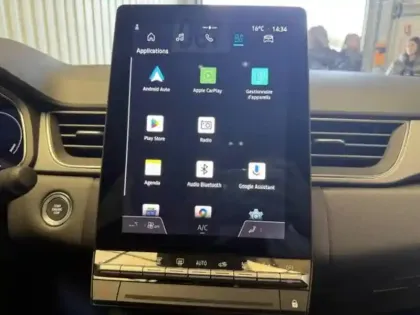 Photo 14 Renault Captur  E-Tech full hybrid 160 ch