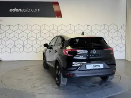 Photo 12 Renault Captur  E-Tech full hybrid 160 ch