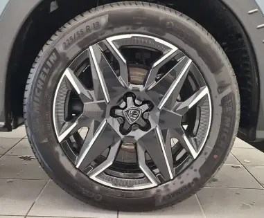 Photo 66 Peugeot 3008  Hybrid 145 e-DCS6