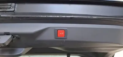 Photo 14 Peugeot 3008  Hybrid 145 e-DCS6