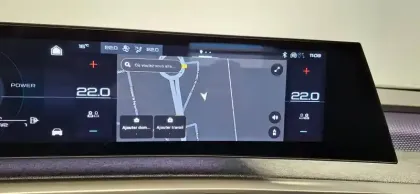 Photo 31 Peugeot 3008  Hybrid 145 e-DCS6