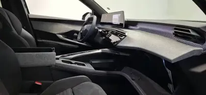 Photo 38 Peugeot 3008  Hybrid 145 e-DCS6