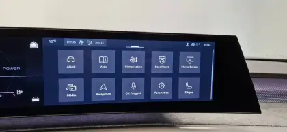 Photo 36 Peugeot 3008  Hybrid 145 e-DCS6