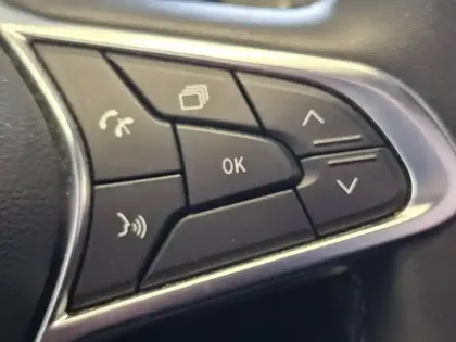 Photo 38 Renault Captur  mild hybrid 160 EDC