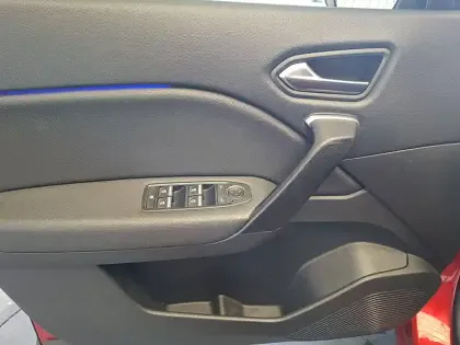 Photo 15 Renault Captur  mild hybrid 160 EDC