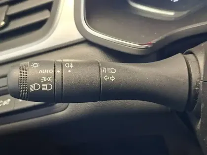 Photo 34 Renault Captur  mild hybrid 160 EDC