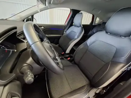 Photo 17 Renault Captur  mild hybrid 160 EDC