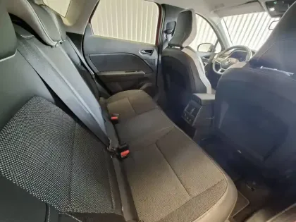 Photo 26 Renault Captur  mild hybrid 160 EDC