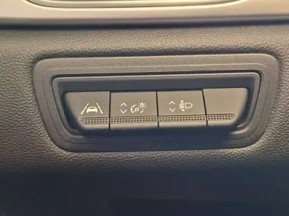 Photo 33 Renault Captur  mild hybrid 160 EDC