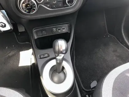 Photo 13 Renault Twingo  III Achat Intégral - 21