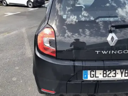 Photo 16 Renault Twingo  III Achat Intégral - 21