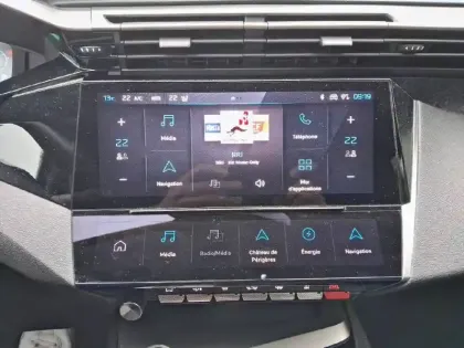 Photo 14 Peugeot 408  PHEV 225 e-EAT8