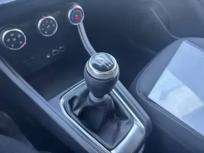 Photo 9 Renault Captur  TCe 90