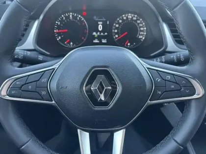 Photo 11 Renault Captur  TCe 90