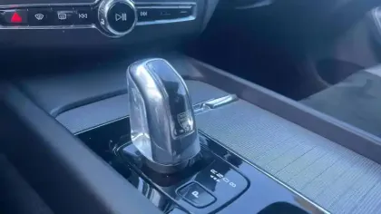 Photo 9 Volvo Xc60  T8 Twin Engine 303 ch + 87 ch Geartronic 8