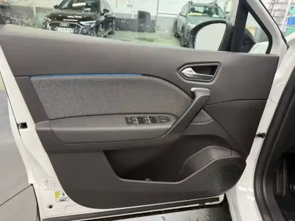 Photo 79 Renault Symbioz  E-Tech full hybrid 160 ch