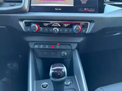 Photo 30 Audi A1  Allstreet 30 TFSI 110 ch S tronic 7