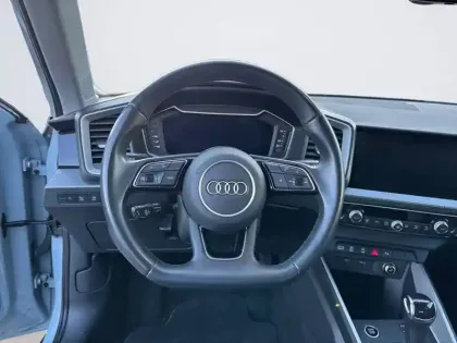 Photo 11 Audi A1  Allstreet 30 TFSI 110 ch S tronic 7