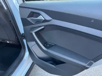 Photo 20 Audi A1  Allstreet 30 TFSI 110 ch S tronic 7