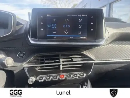 Photo 34 Peugeot 208  PureTech 100 S&S BVM6