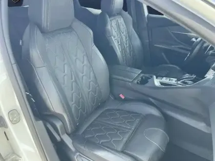 Photo 19 Peugeot 3008  1.6 THP 165ch S&S EAT6