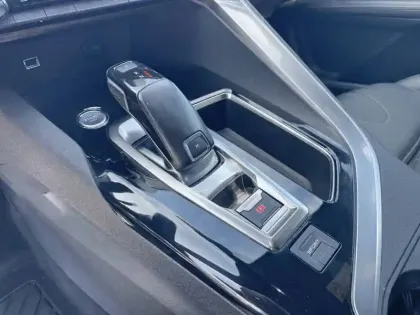 Photo 21 Peugeot 3008  1.6 THP 165ch S&S EAT6