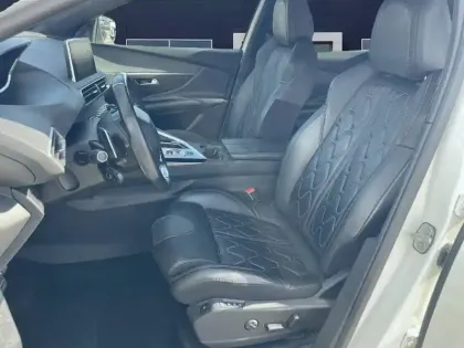 Photo 13 Peugeot 3008  1.6 THP 165ch S&S EAT6