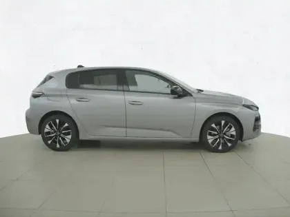 Photo 46 Peugeot 308  Hybrid 145 e-DCS6