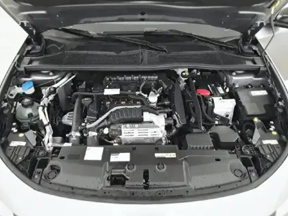 Photo 20 Peugeot 308  Hybrid 145 e-DCS6