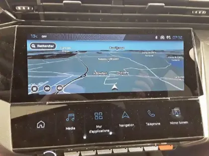 Photo 14 Peugeot 308  Hybrid 145 e-DCS6