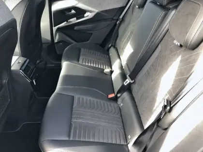 Photo 11 Peugeot 3008  Electrique 230 ch Grande autonomie 97 kWh