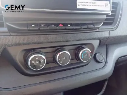 Photo 43 Renault Trafic  Blue dCi 150