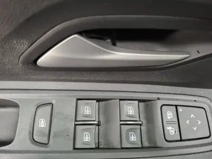 Photo 39 Dacia Jogger  Hybrid 140 5 places