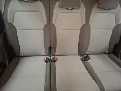 Photo 33 Dacia Jogger  Hybrid 140 5 places