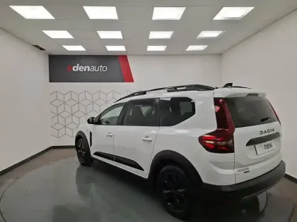 Photo 101 Dacia Jogger  Hybrid 140 5 places