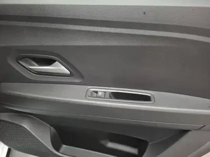 Photo 25 Dacia Jogger  Hybrid 140 5 places