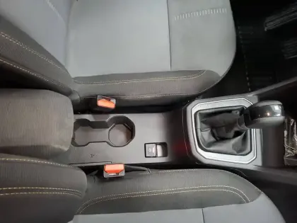 Photo 32 Dacia Jogger  Hybrid 140 5 places