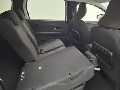 Photo 27 Dacia Jogger  Hybrid 140 5 places