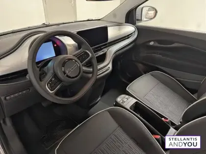 Photo 11 Fiat 500  e 95 ch