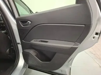 Photo 21 Renault Captur  TCe 90