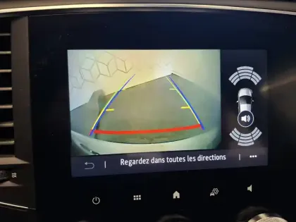 Photo 40 Renault Megane Mégane IV Berline Blue dCi 115