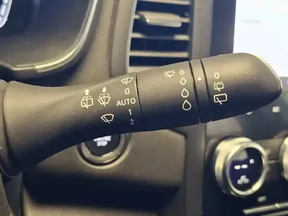 Photo 35 Renault Megane Mégane IV Berline Blue dCi 115