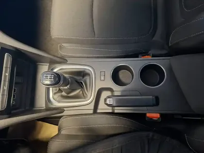 Photo 42 Renault Megane Mégane IV Berline Blue dCi 115