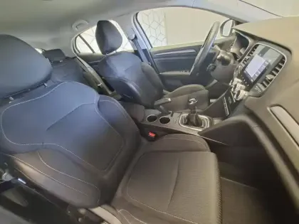 Photo 11 Renault Megane Mégane IV Berline Blue dCi 115