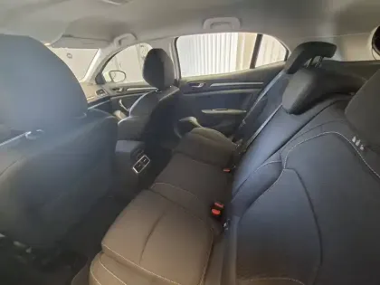 Photo 21 Renault Megane Mégane IV Berline Blue dCi 115