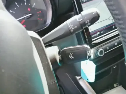 Photo 17 Citroën C3 Aircross  PureTech 110 S&S BVM6 C-Series