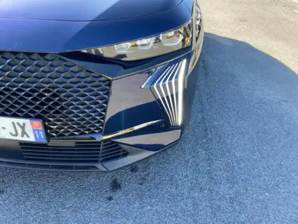 Photo 13 DS DS 7 DS7 Crossback Hybride E-Tense 225 EAT8 Performance Line+