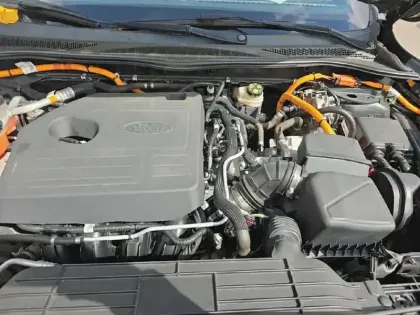 Photo 15 Ford Kuga  2.5 Duratec 225 ch PHEV Powershift ST-Line