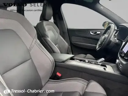 Photo 8 Volvo Xc60  T6 Recharge AWD 253 ch + 145 ch Geartronic 8 Ultimate Style Chrome