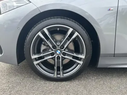 Photo 8 BMW Serie 1 Gén. III (F40) Ph2 M Sport 5